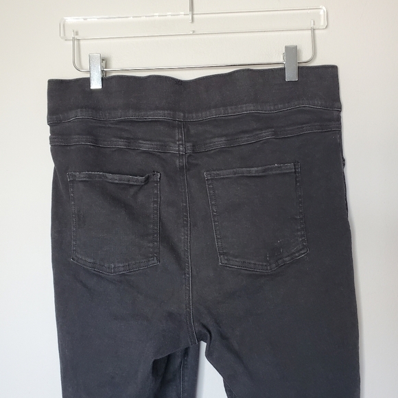 SPANX Jeans Vintage Distressed Ankle Comfy Pull-on Black Elastic High Rise Waist - Picture 3 of 5